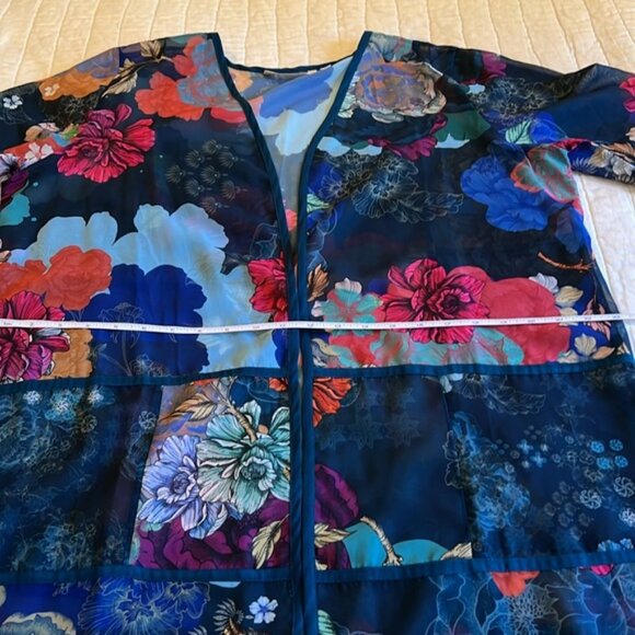 Top - Picture 7 of 8